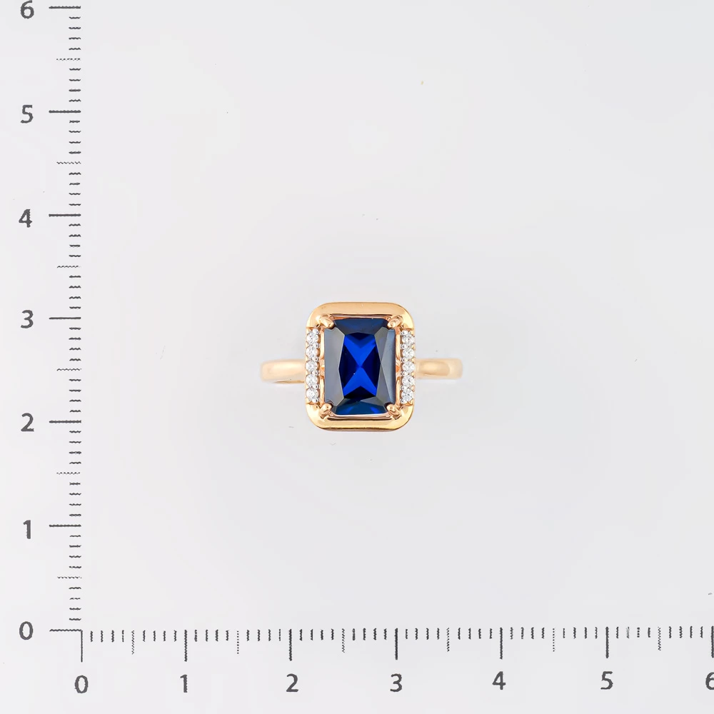 Кольцо с сапфиром синтетическим из красного золота 585 пробы Кольцо с сапфиром синтетическим из красного золота 585 пробы