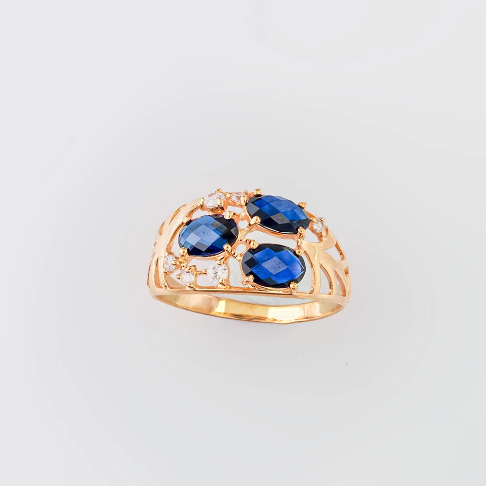 Кольцо с сапфиром синтетическим из красного золота 585 пробы