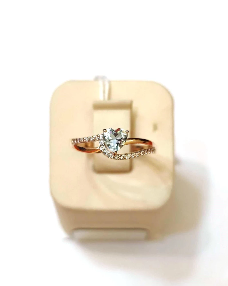 Кольцо с топазом из красного золота 585 пробы