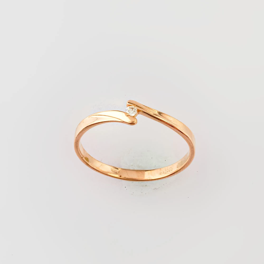 Кольцо с бриллиантом из красного золота 585 пробы