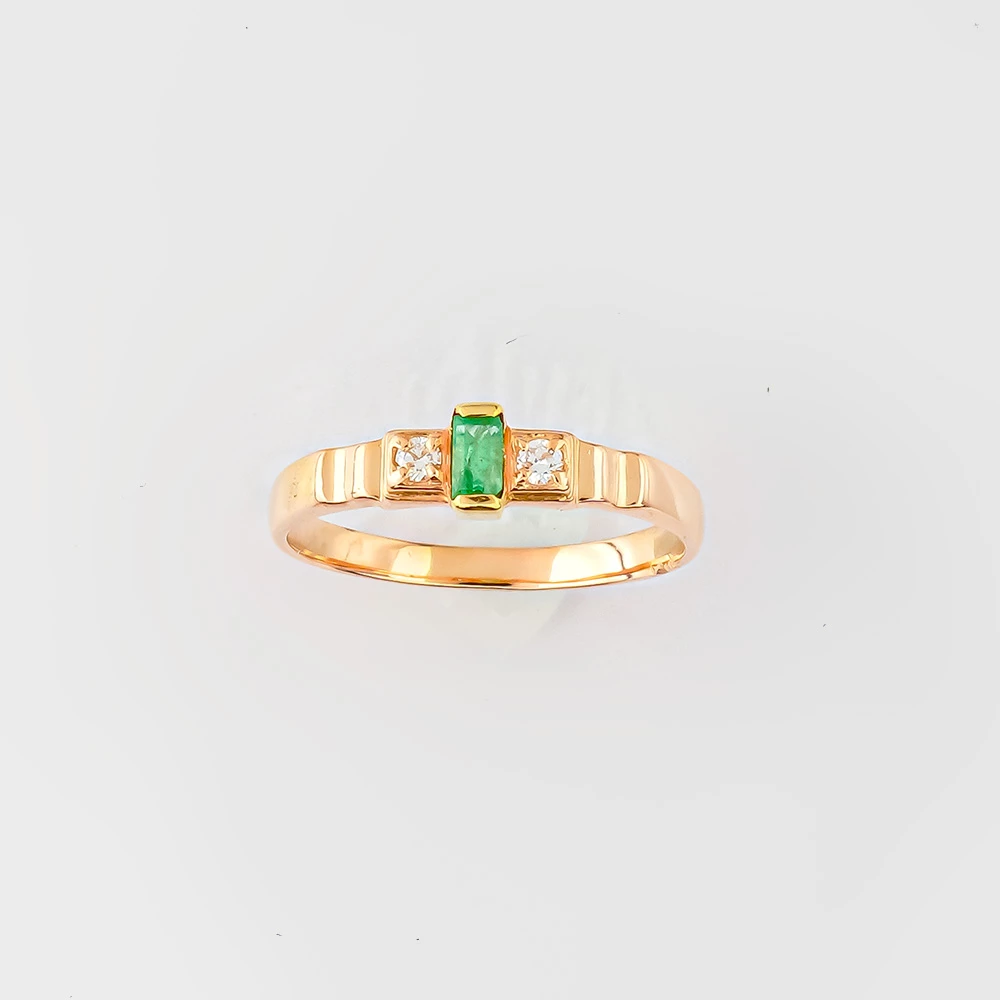 Кольцо с изумрудом из красного золота 585 пробы