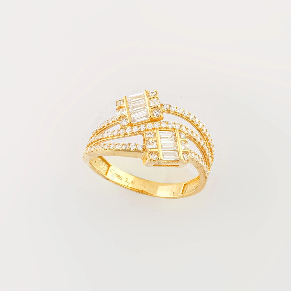 Кольцо с фианитом из красного золота 585 пробы