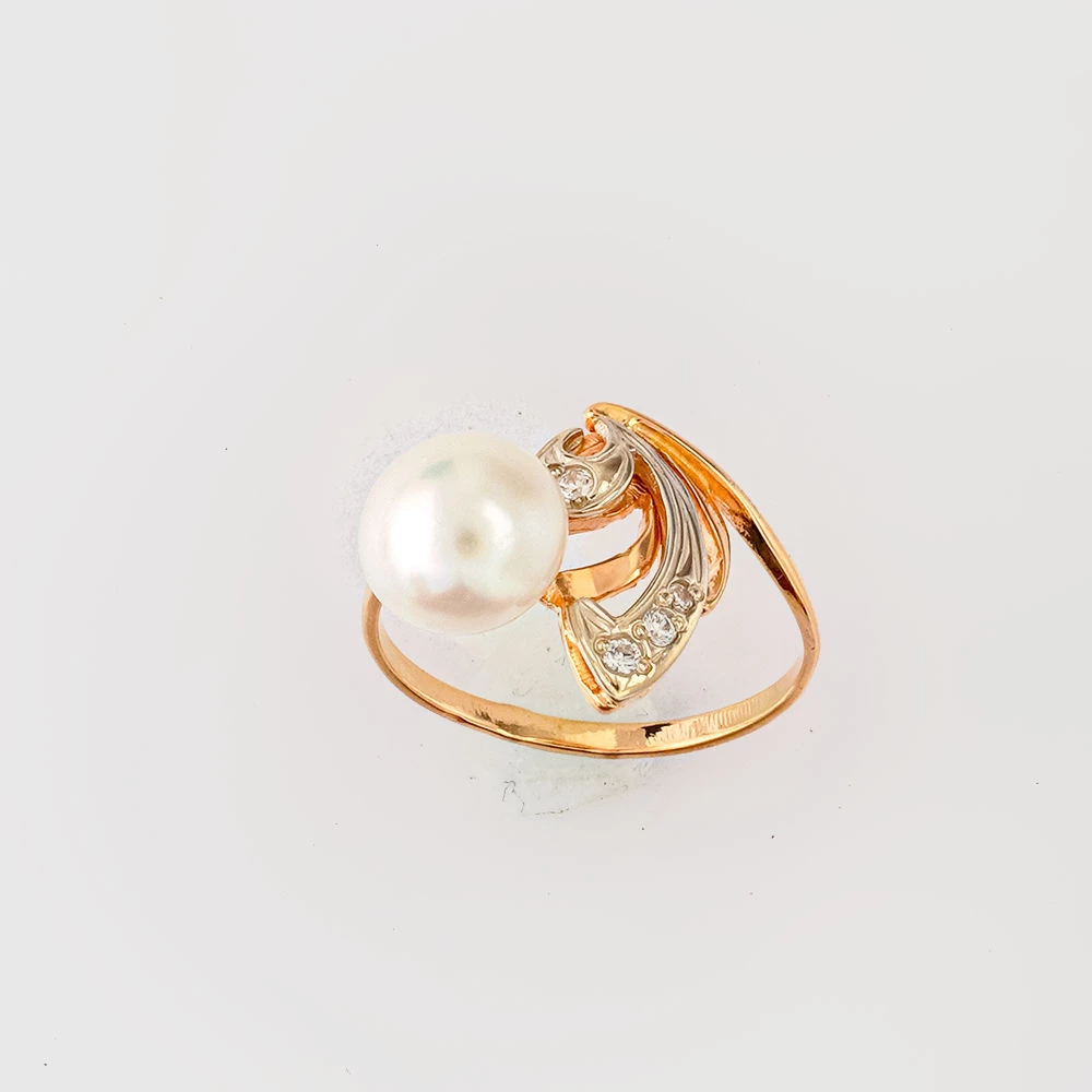 Кольцо с культивированным жемчугом из красного золота 585 пробы