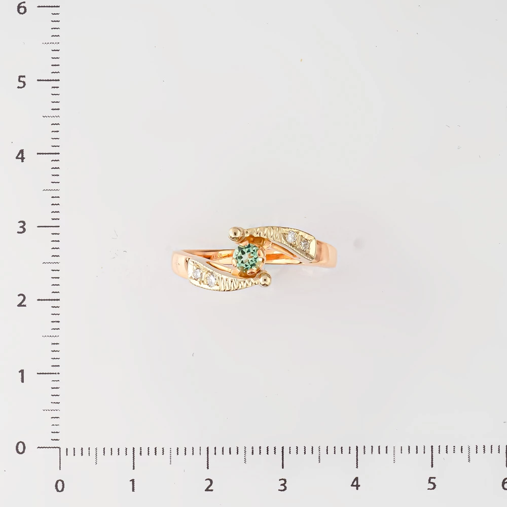 Кольцо с кварцем из красного золота 585 пробы