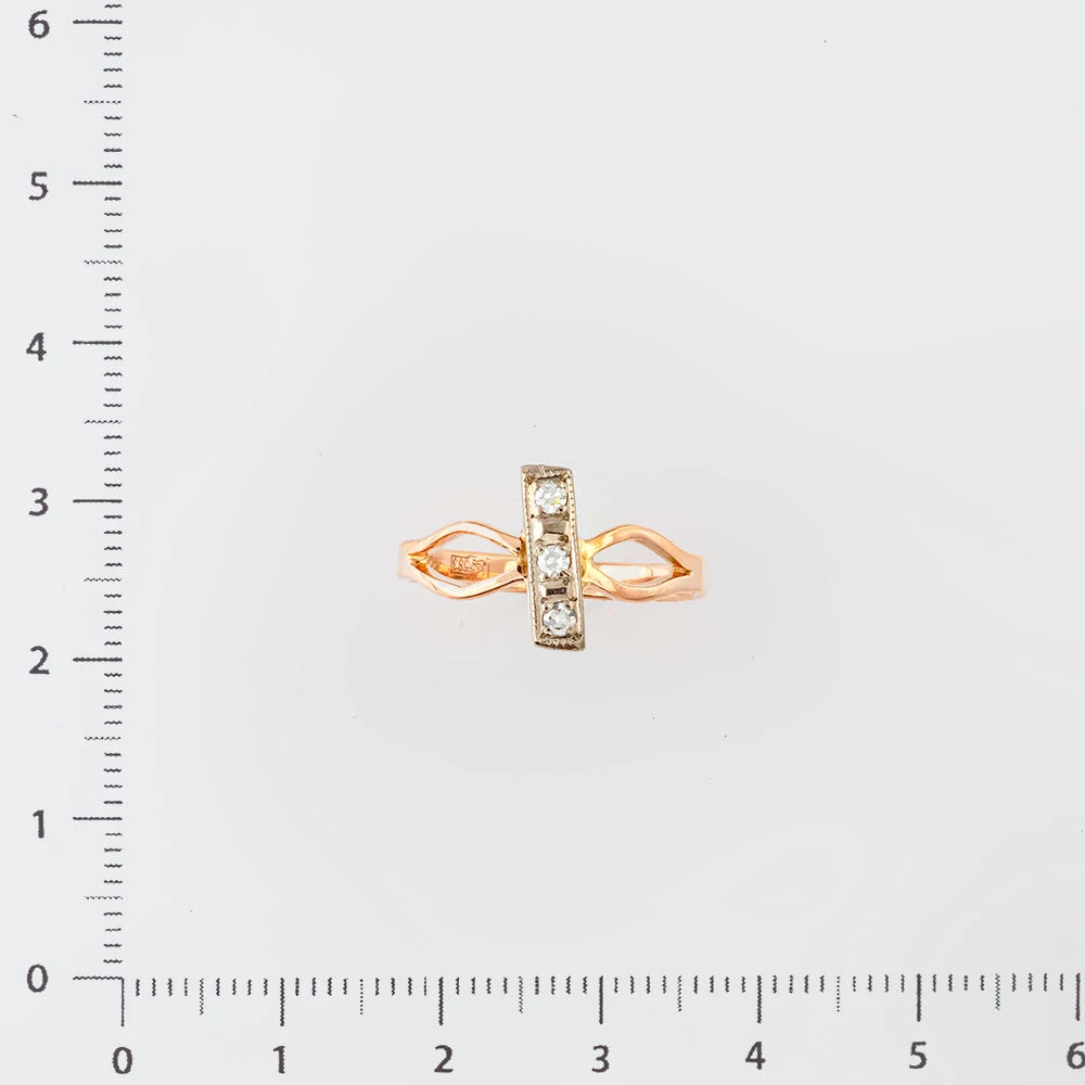 Кольцо с бриллиантом из красного золота 583 пробы Кольцо с бриллиантом из красного золота 583 пробы