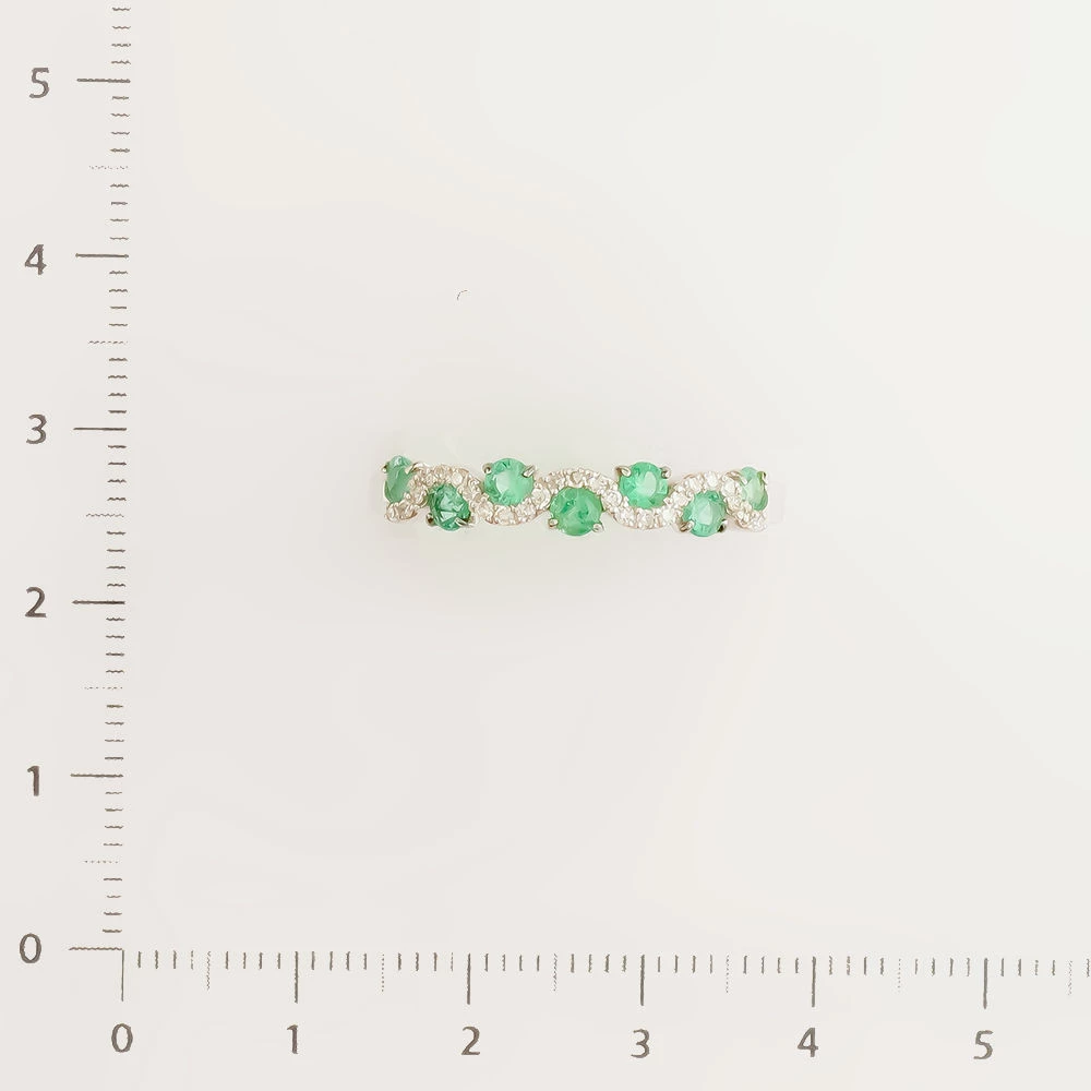 Кольцо с изумрудом из белого золота 585 пробы