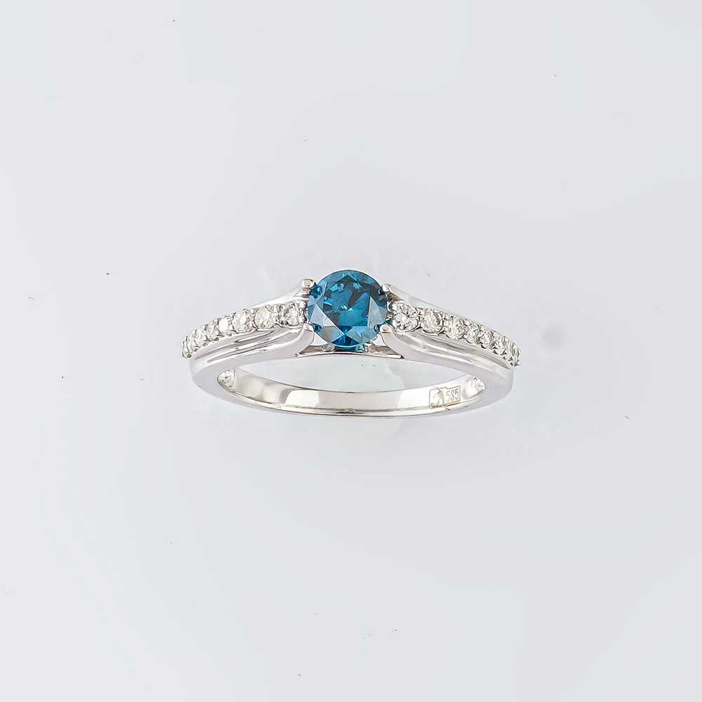 Кольцо с топазом из белого золота 585 пробы