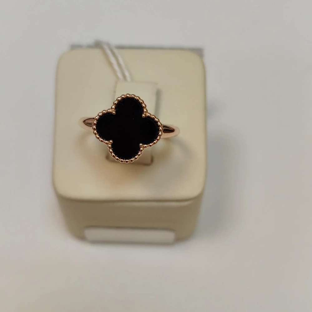 Кольцо с ониксом из красного золота 585 пробы