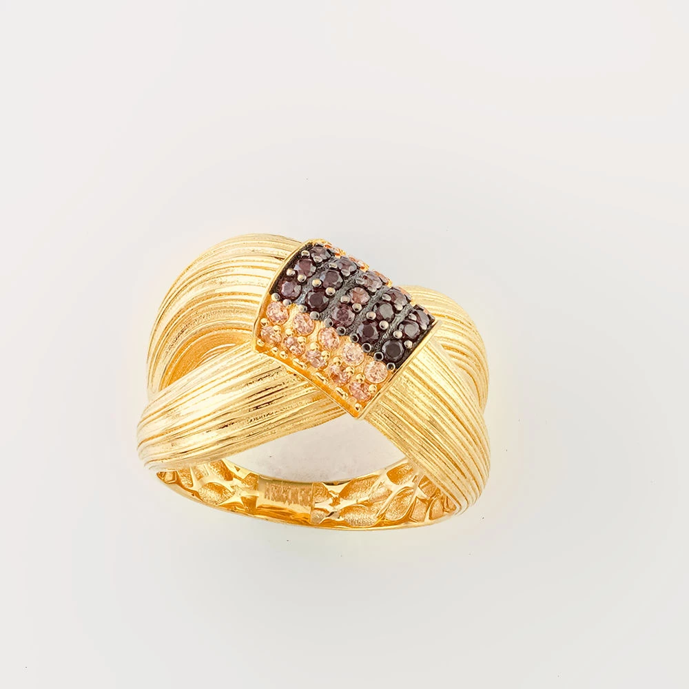 Кольцо с фианитом из желтого золота 585 пробы Кольцо с фианитом из желтого золота 585 пробы