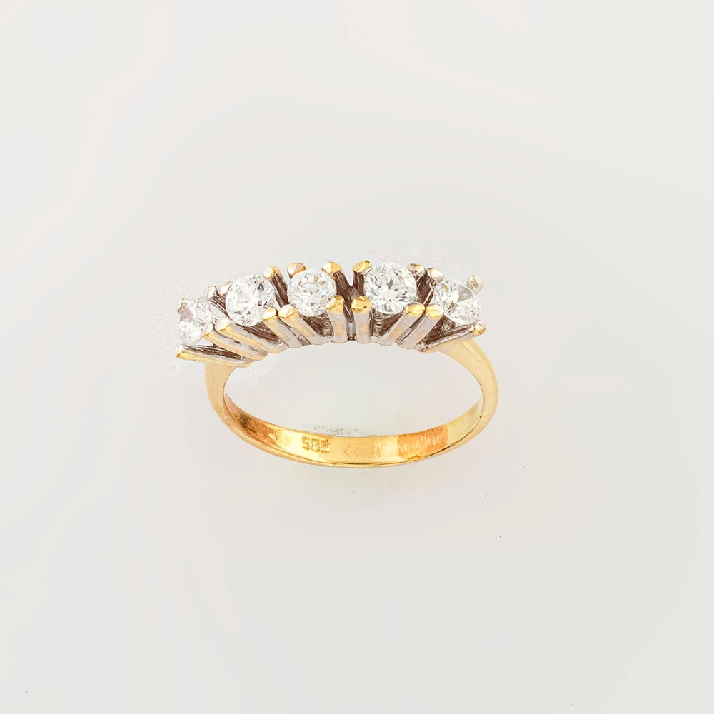 Кольцо с фианитом из желтого золота 585 пробы Кольцо с фианитом из желтого золота 585 пробы