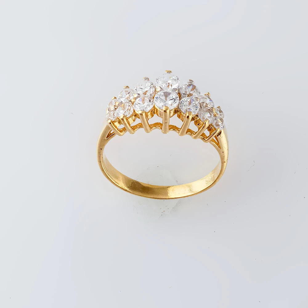 Кольцо с фианитом из желтого золота 585 пробы Кольцо с фианитом из желтого золота 585 пробы