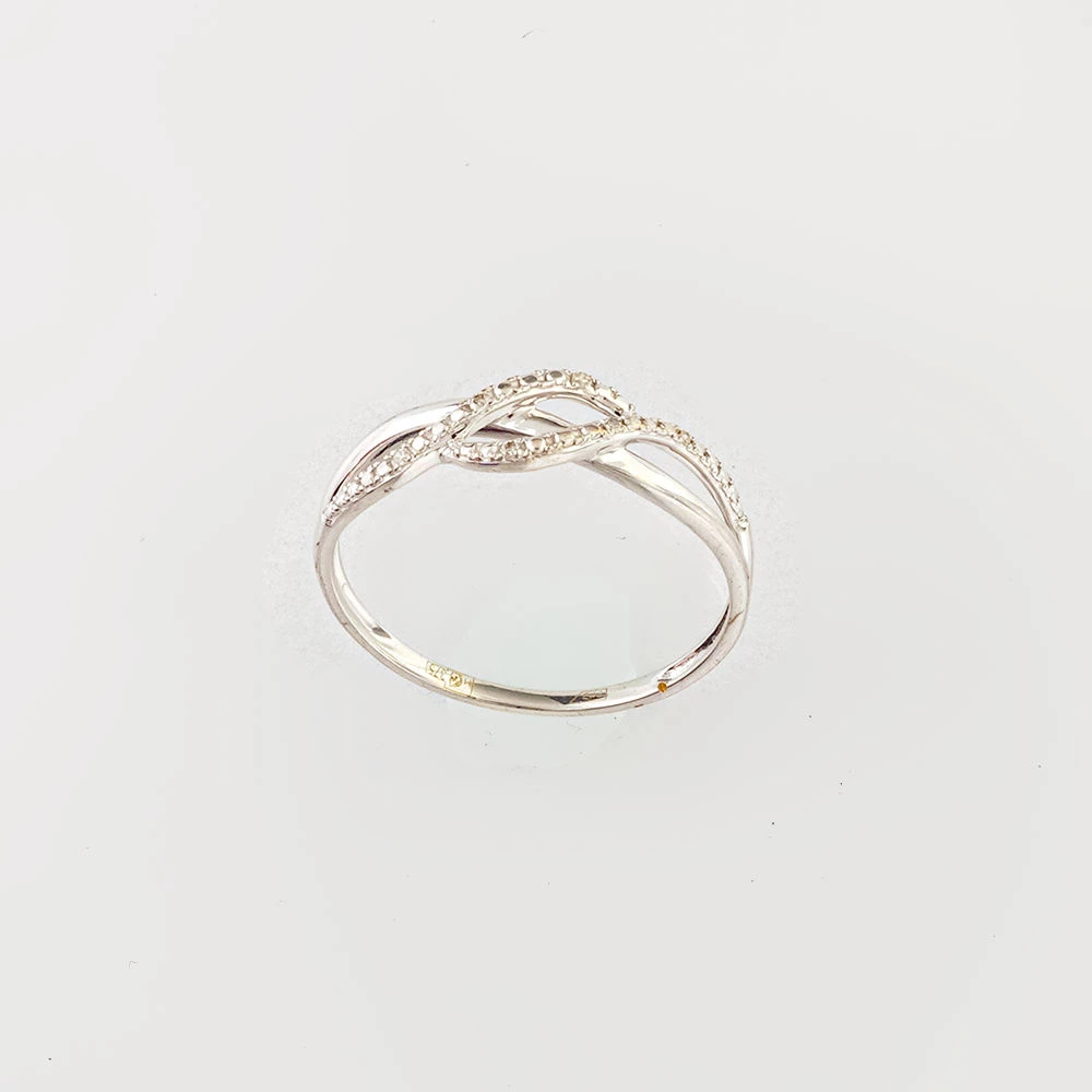 Кольцо с бриллиантом из белого золота 375 пробы