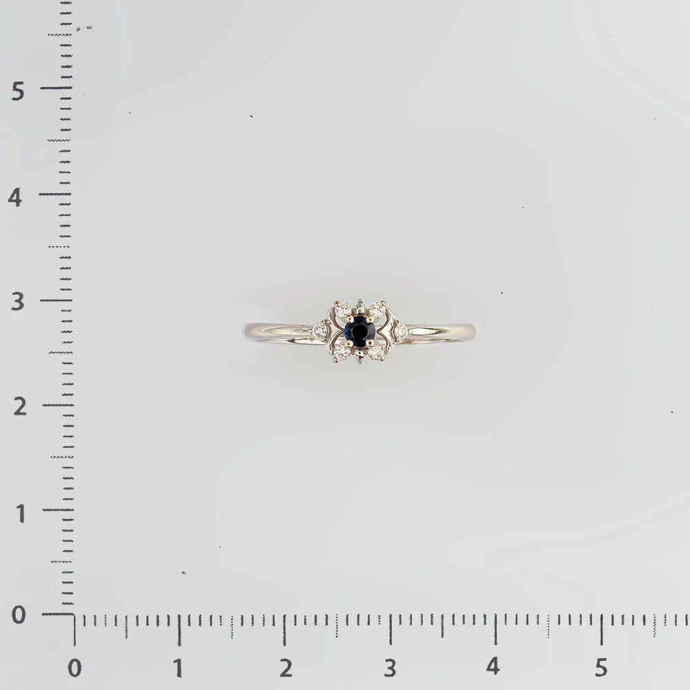 Кольцо с сапфиром из белого золота 585 пробы