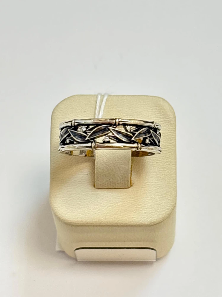 Кольцо с фианитом из белого золота 585 пробы