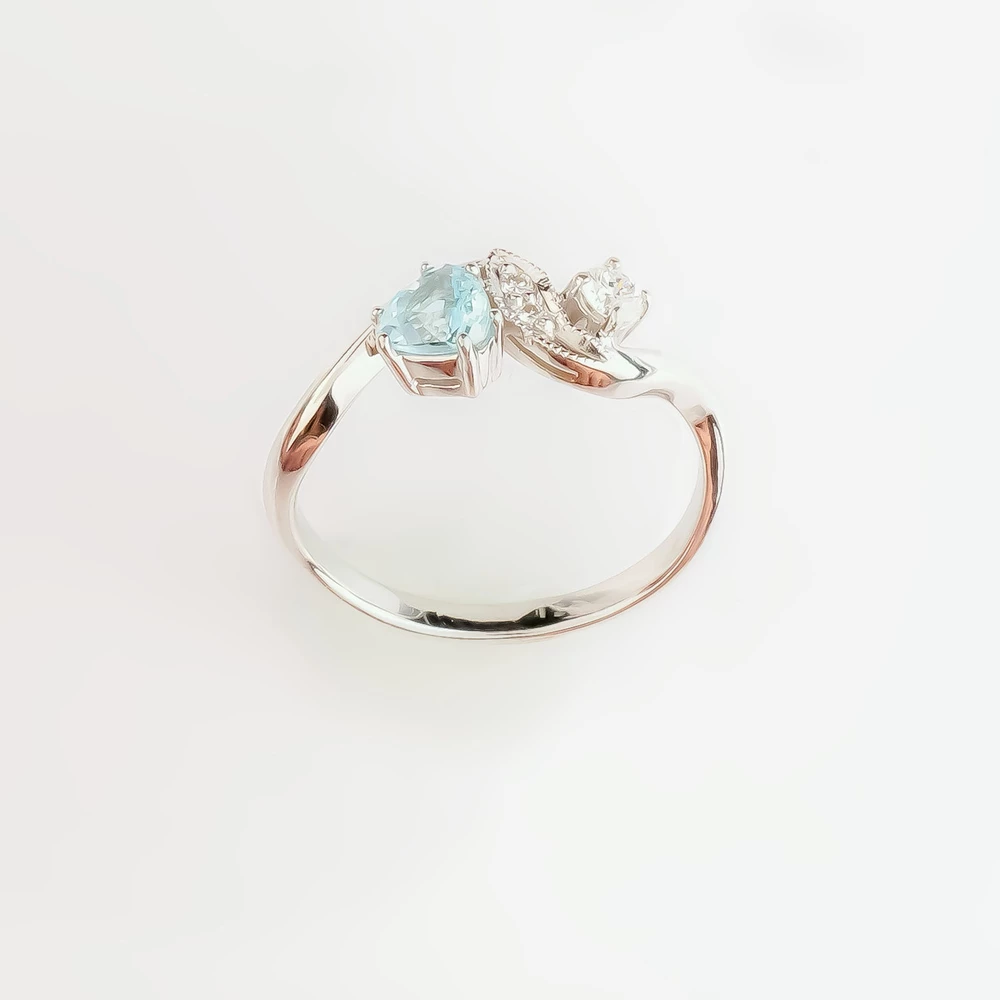 Кольцо с топазом из белого золота 585 пробы