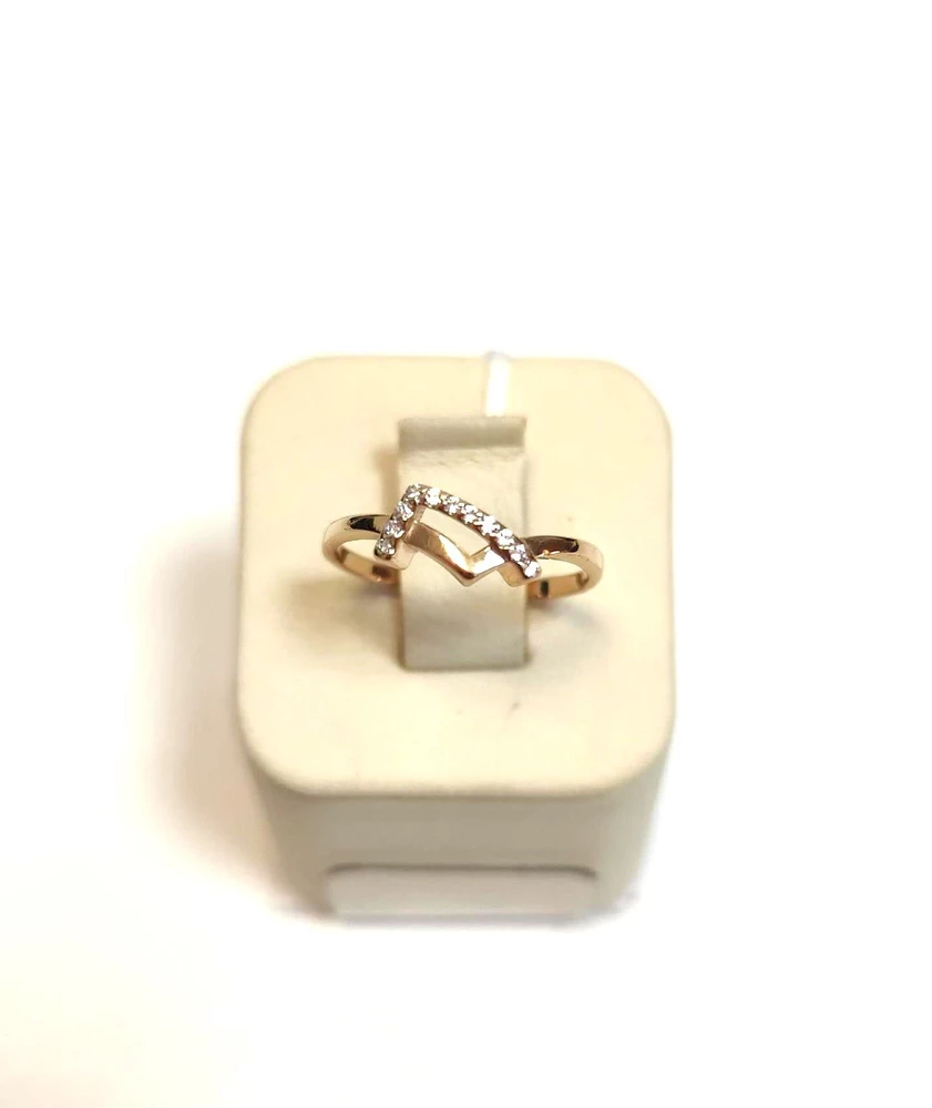 Кольцо с фианитом из красного золота 585 пробы