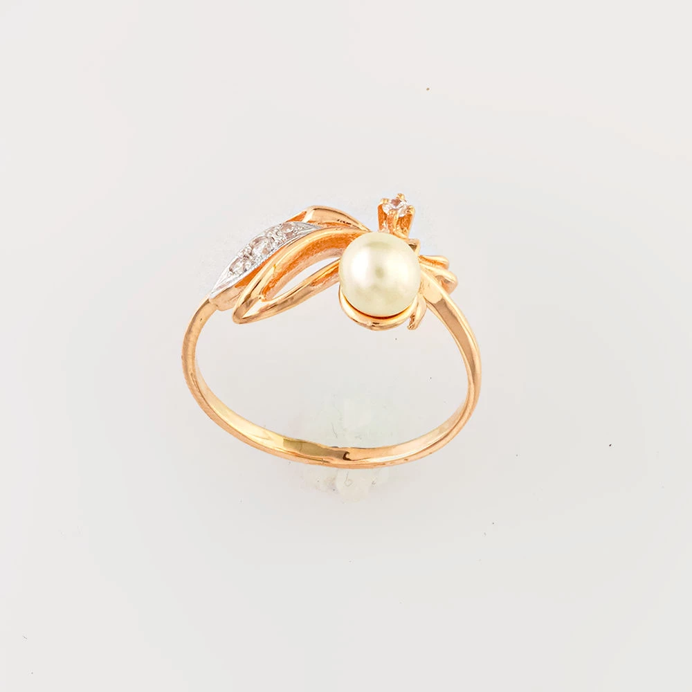 Кольцо с культивированным жемчугом из красного золота 585 пробы