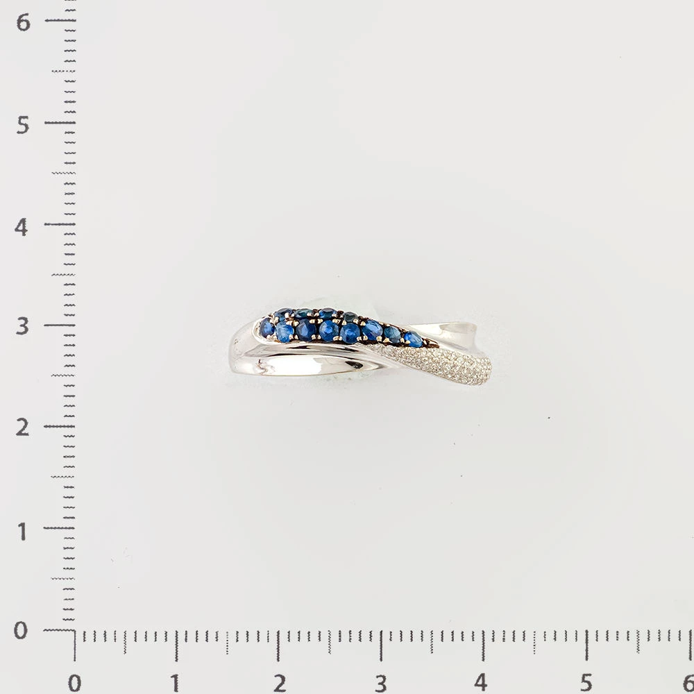 Кольцо с сапфиром из белого золота 585 пробы