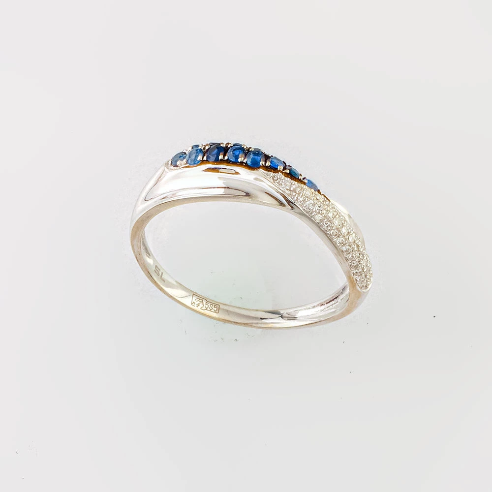 Кольцо с сапфиром из белого золота 585 пробы