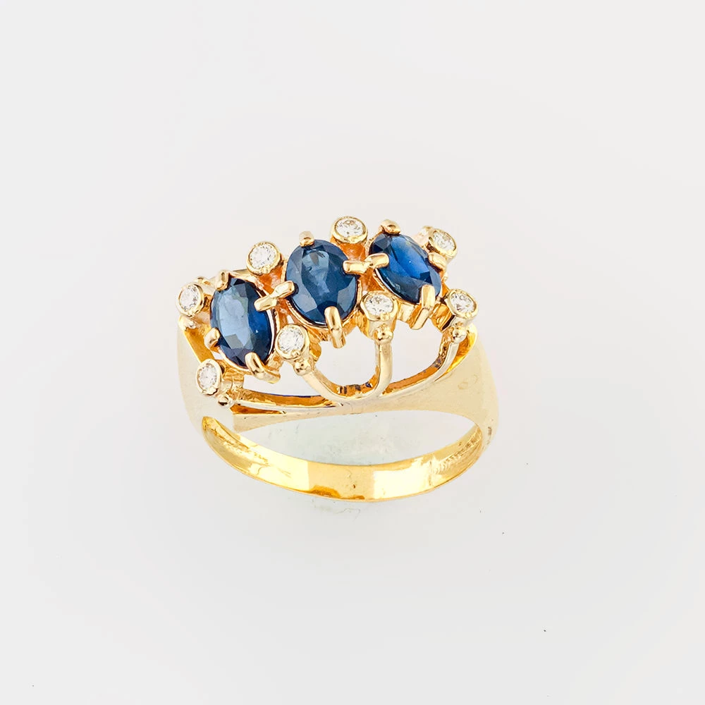 Кольцо с сапфиром из желтого золота 750 пробы