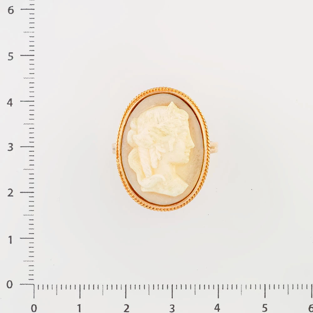 Кольцо с камеяом из красного золота 585 пробы