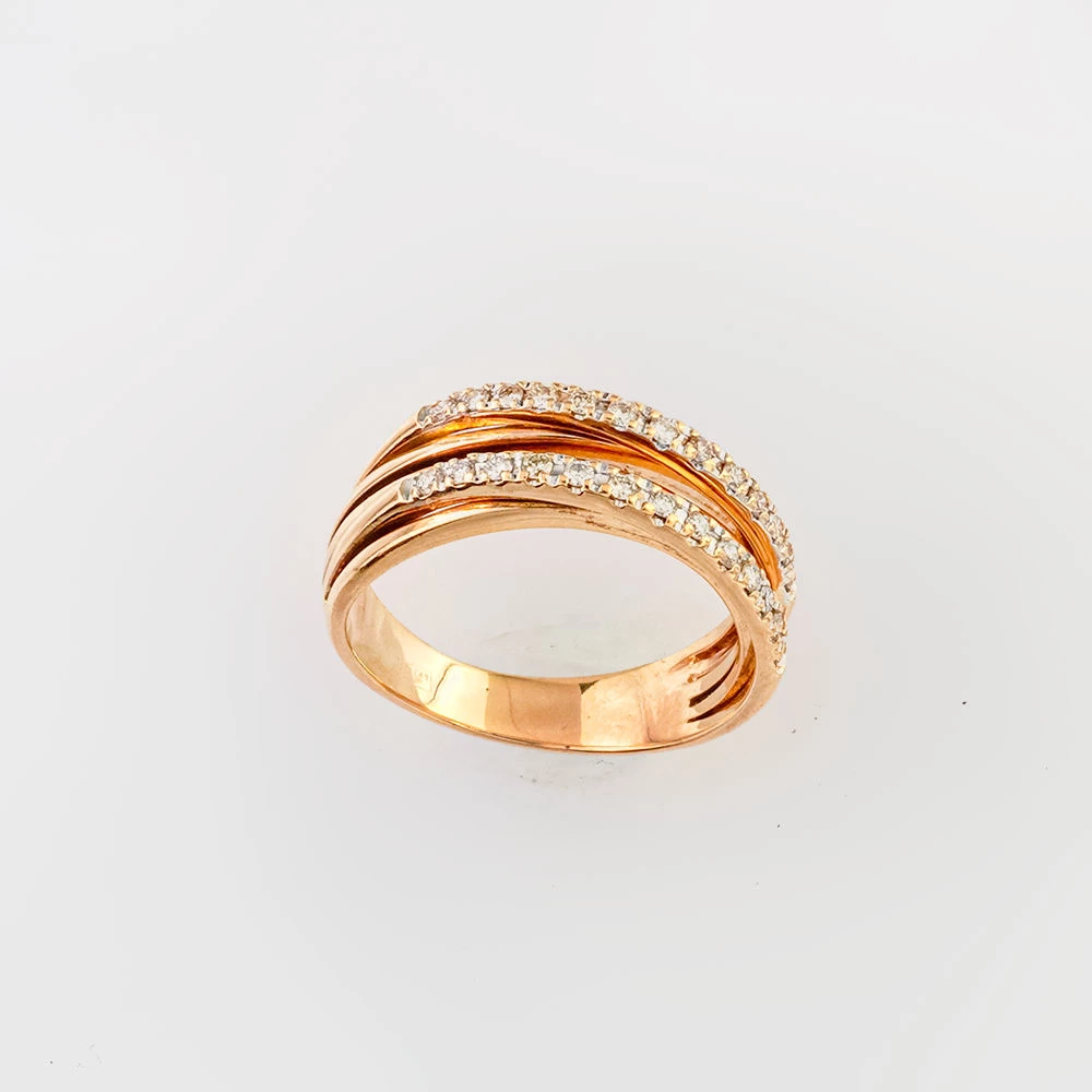 Кольцо с бриллиантом из красного золота 585 пробы