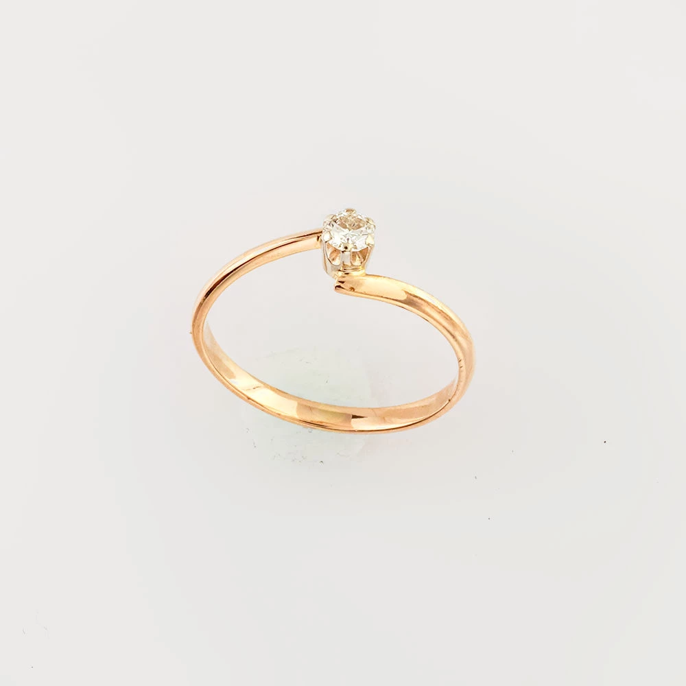 Кольцо с бриллиантом из красного золота 585 пробы