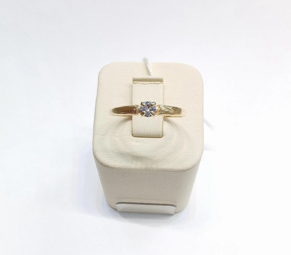 Кольцо с фианитом из красного золота 585 пробы