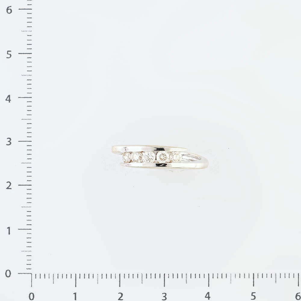 Кольцо с бриллиантом из белого золота 585 пробы