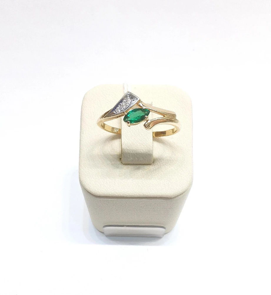 Кольцо с изумрудом синтетическим из красного золота 585 пробы