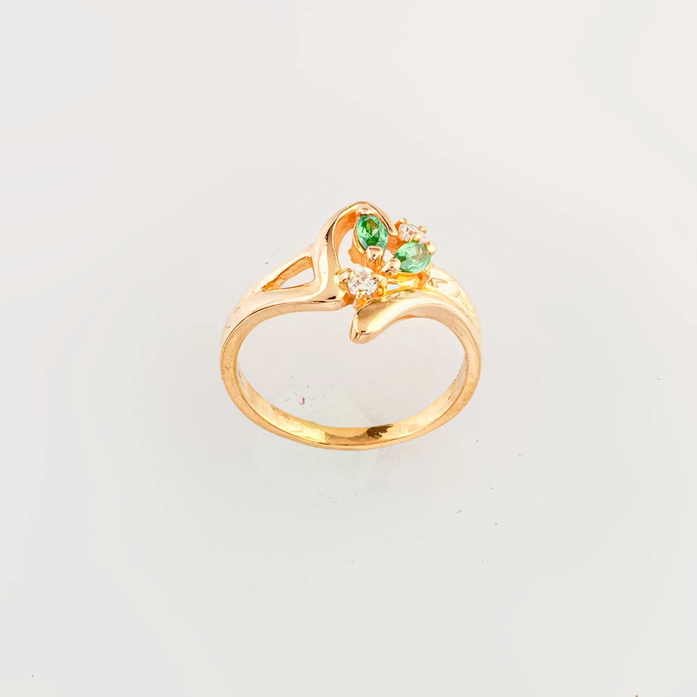 Кольцо с фианитом из красного золота 585 пробы