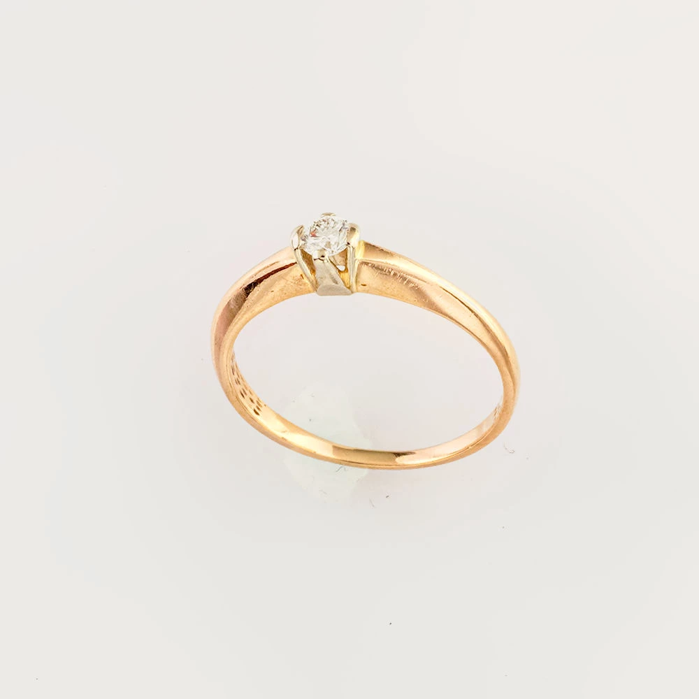 Кольцо с бриллиантом из красного золота 585 пробы