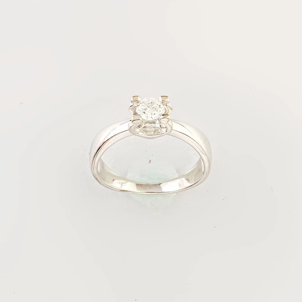 Кольцо с бриллиантом из белого золота 585 пробы