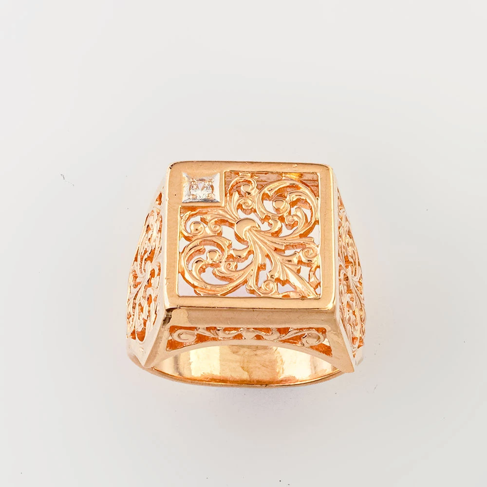 Кольцо с фианитом из красного золота 585 пробы