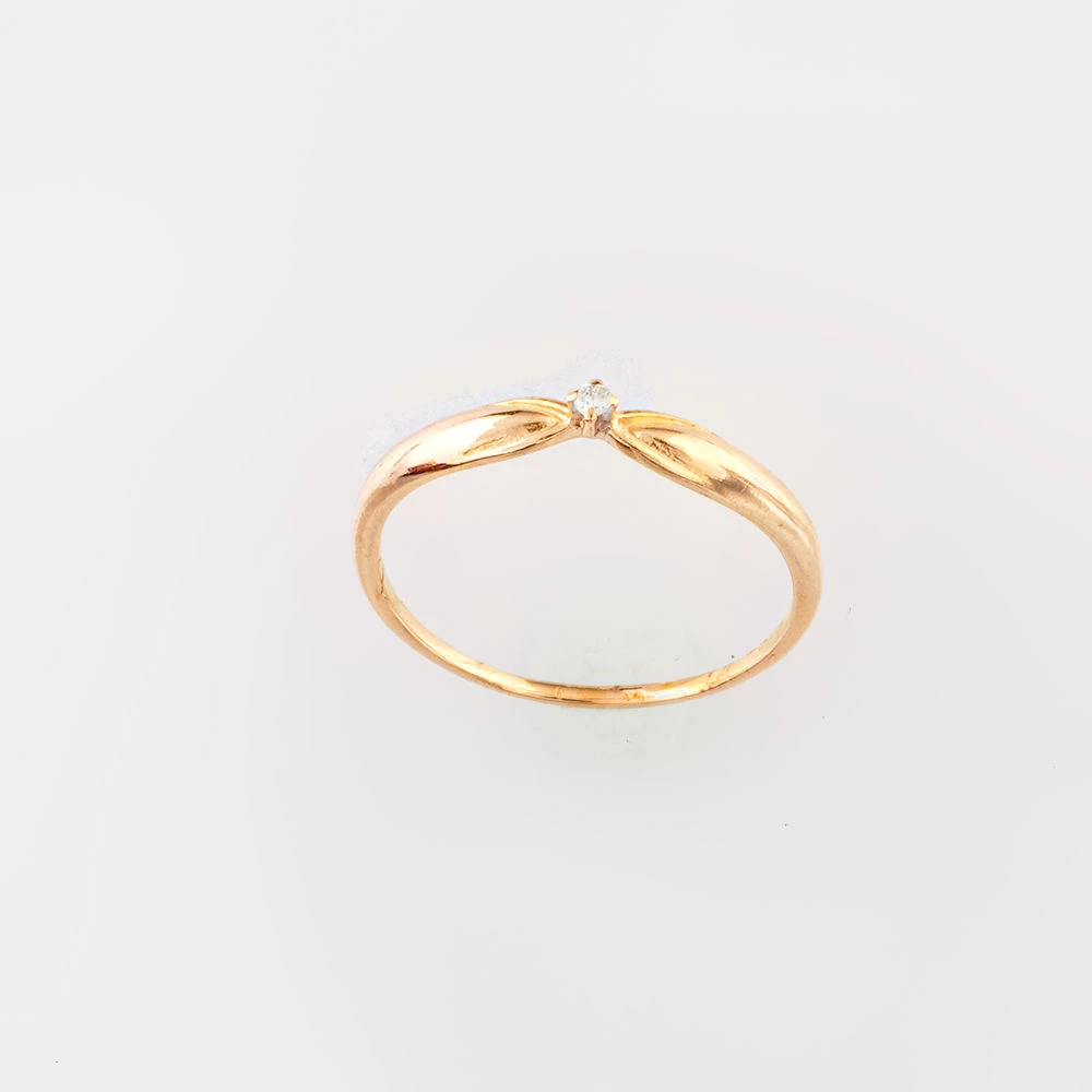 Кольцо с бриллиантом из красного золота 585 пробы