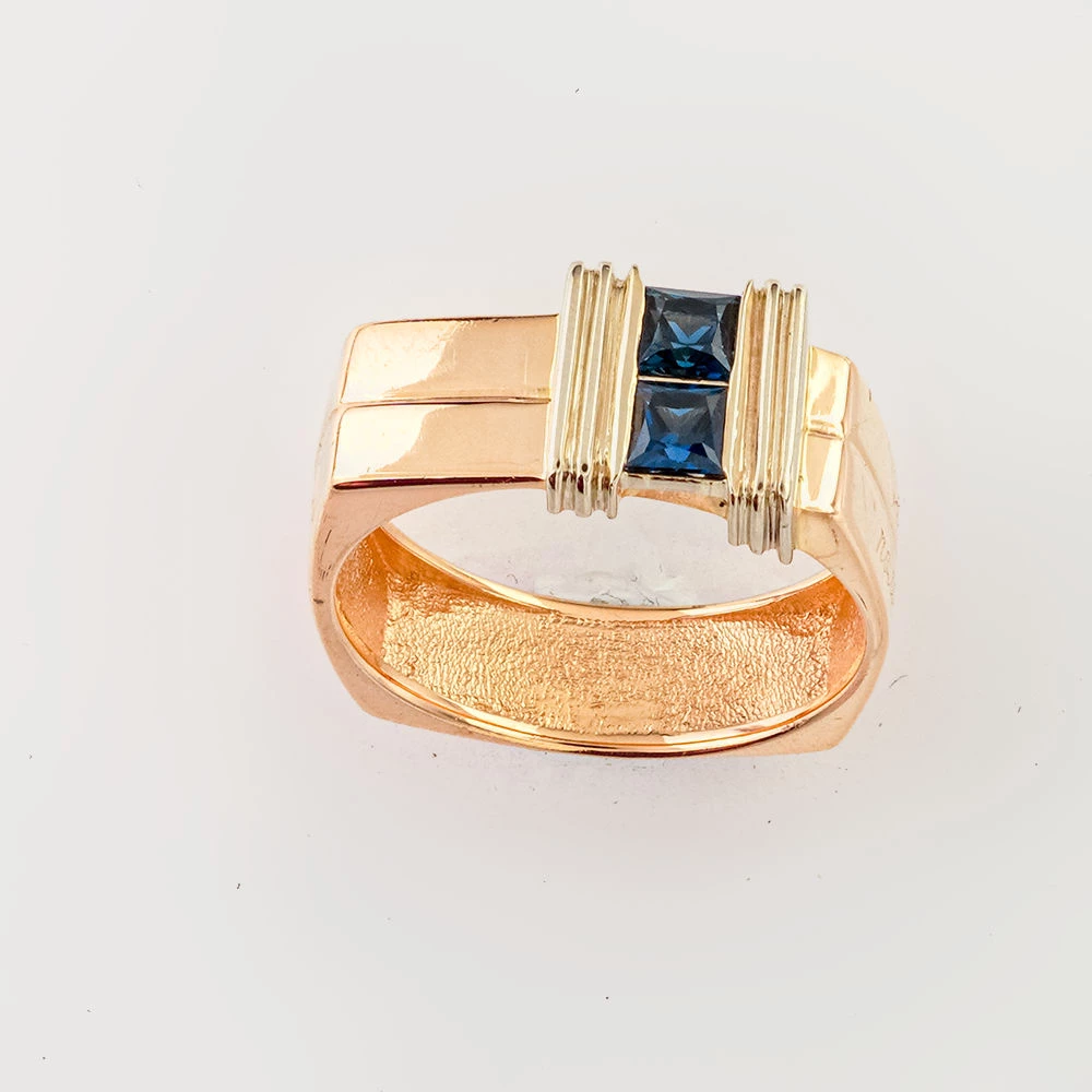Кольцо с сапфиром из красного золота 585 пробы