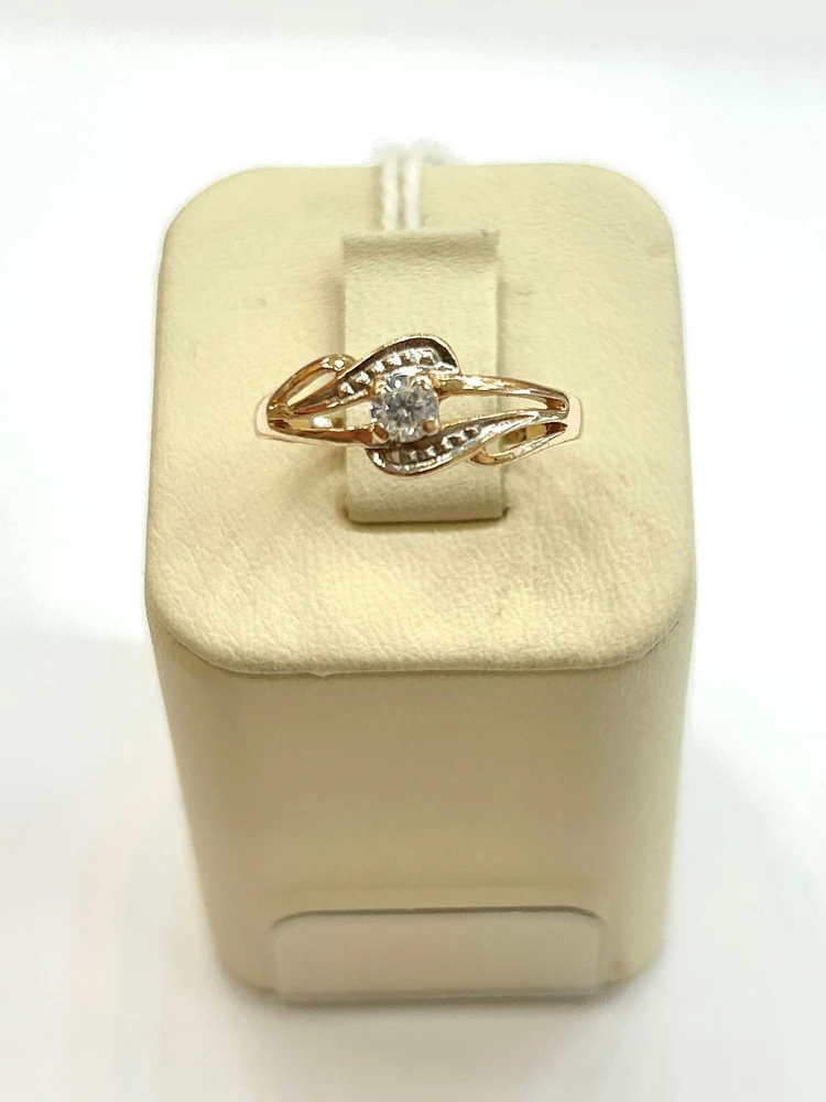 Кольцо с фианитом из красного золота 585 пробы