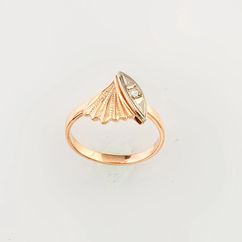 Кольцо с бриллиантом из красного золота 585 пробы