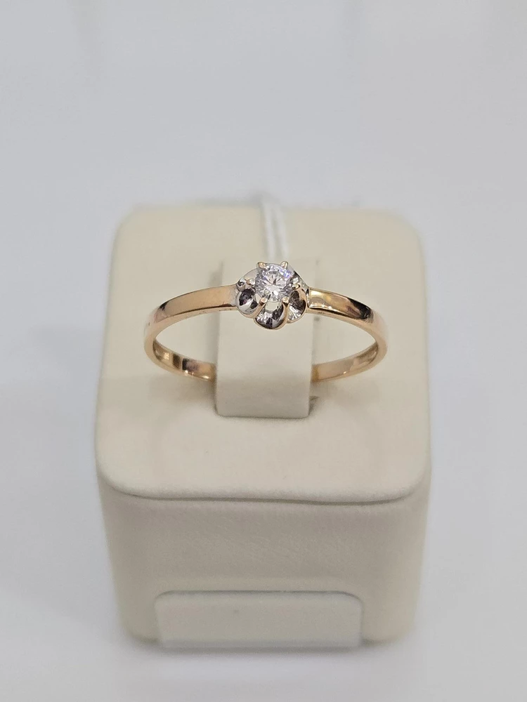 Кольцо с фианитом из красного золота 585 пробы