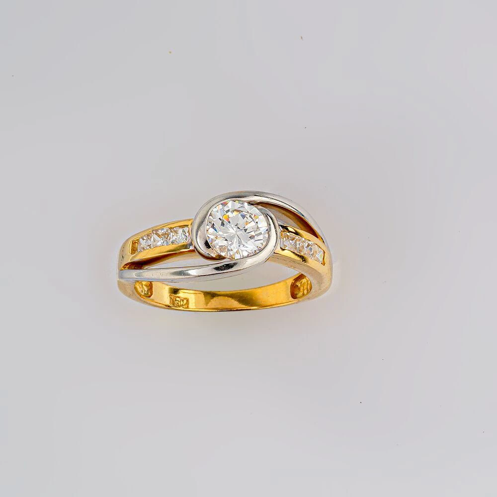 Кольцо с фианитом из желтого золота 585 пробы