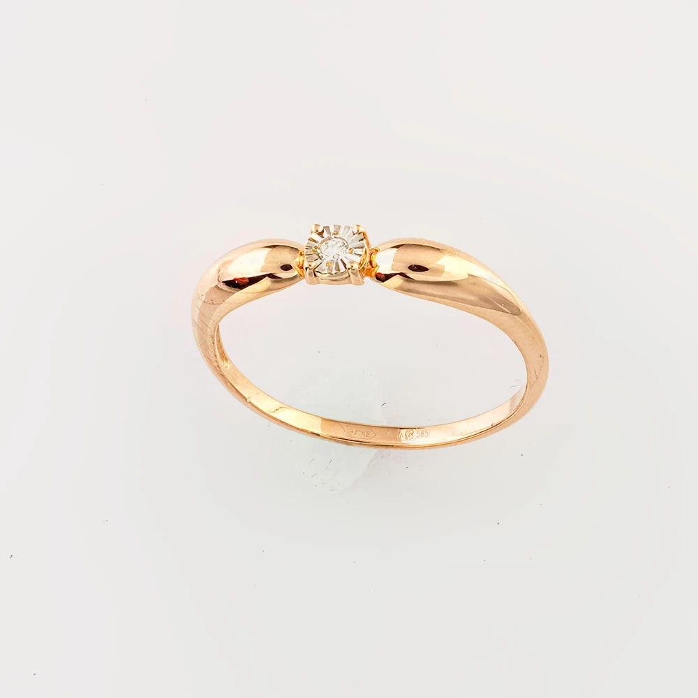 Кольцо с бриллиантом из красного золота 585 пробы