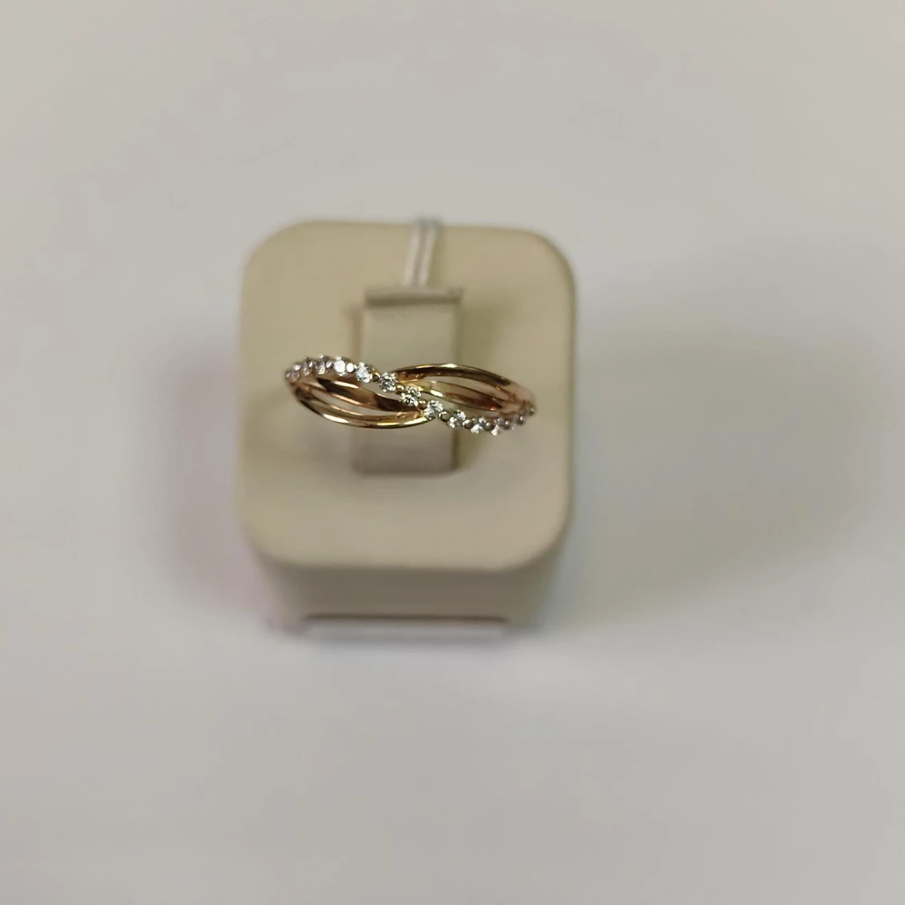 Кольцо с фианитом из красного золота 585 пробы