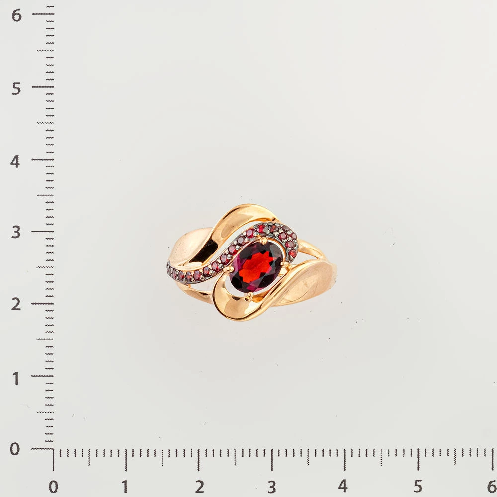 Кольцо с гранатом из красного золота 585 пробы