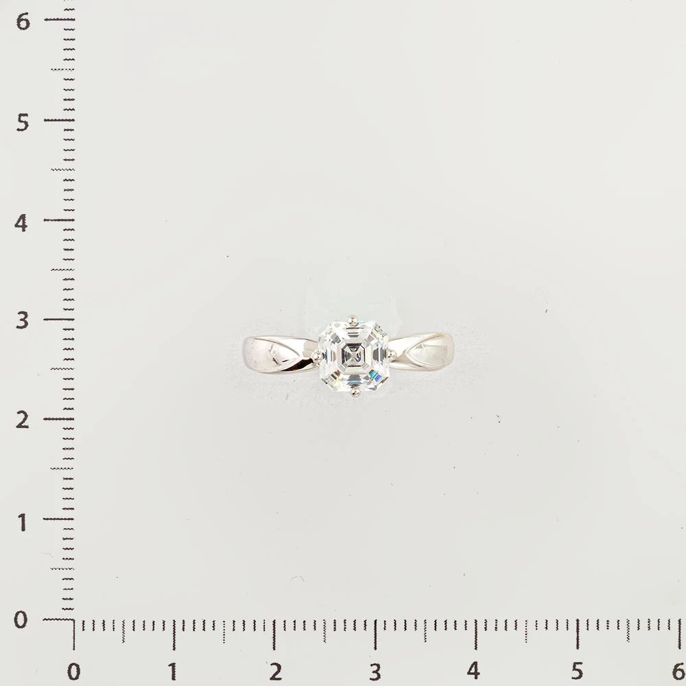 Кольцо с фианитом из белого золота 585 пробы