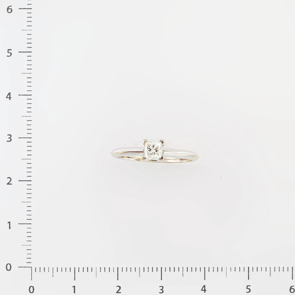 Кольцо с бриллиантом из белого золота 585 пробы