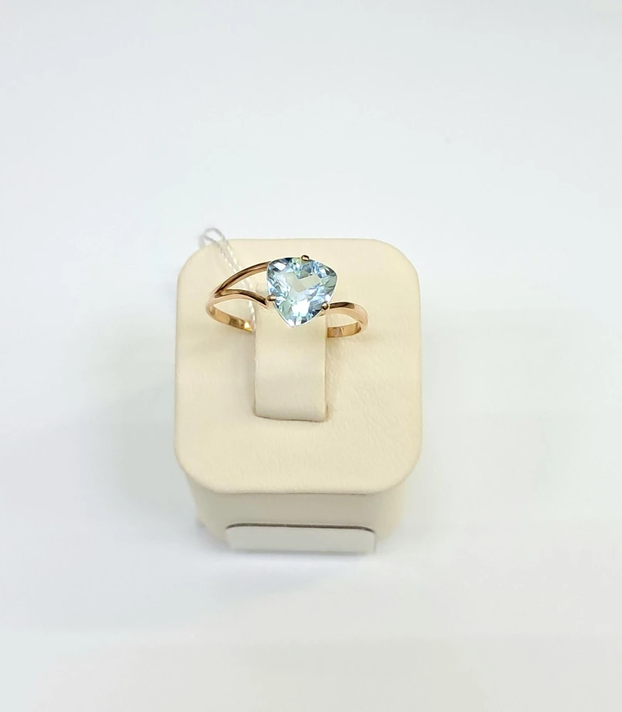 Кольцо с топазом из красного золота 585 пробы