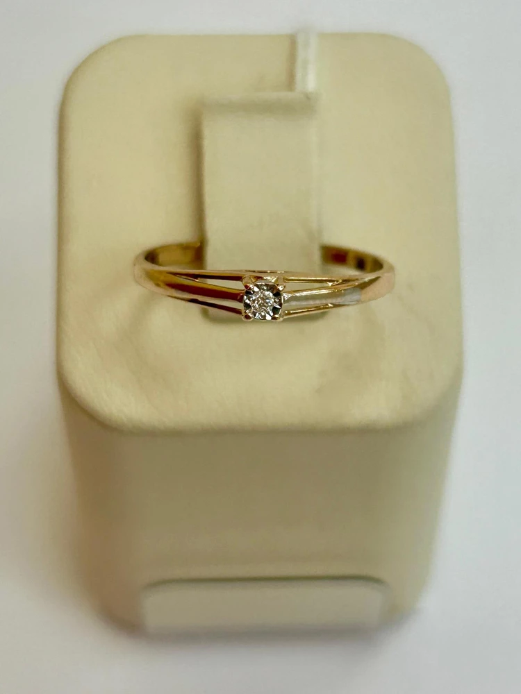 Кольцо с бриллиантом из красного золота 585 пробы