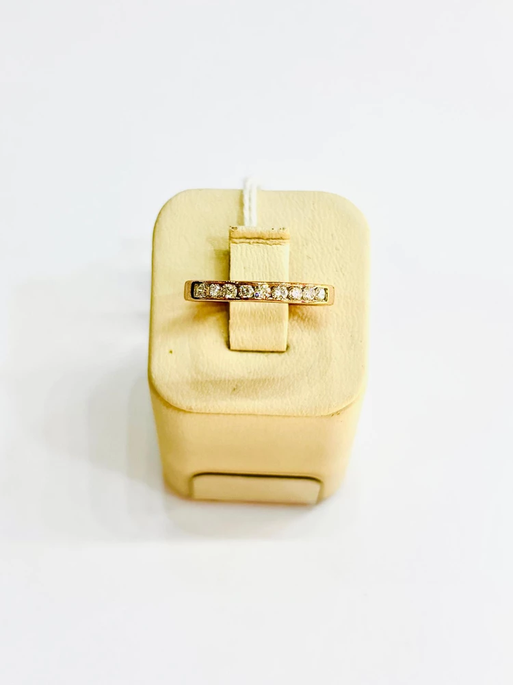 Кольцо с бриллиантом из красного золота 585 пробы