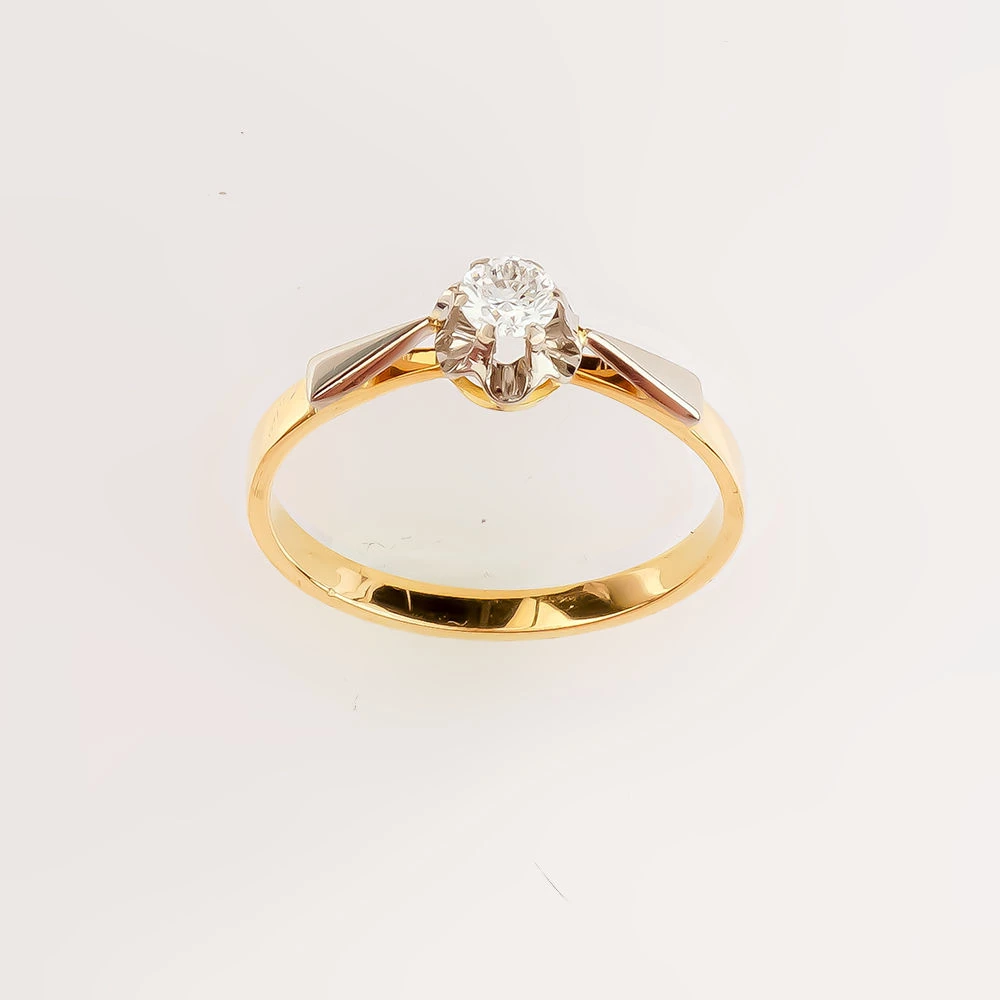 Кольцо с бриллиантом из желтого золота 750 пробы