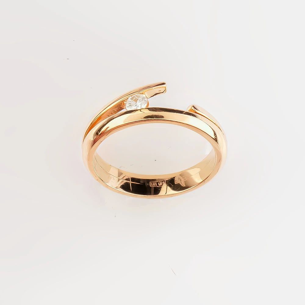 Кольцо с бриллиантом из красного золота 585 пробы